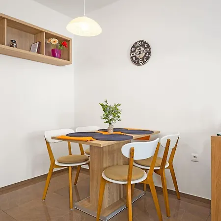 Tania Apartment