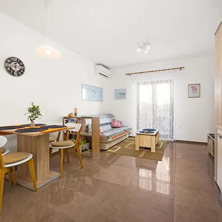 Apartament Tania