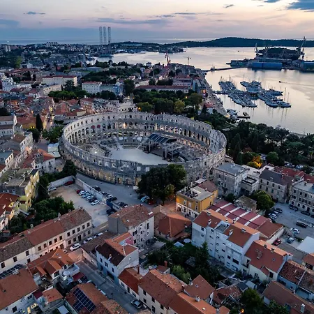 아파트 Tania 풀라